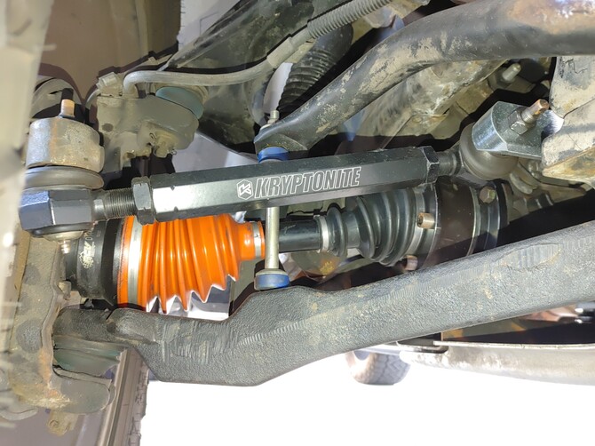 2009 Hummer H2 Base Model Nitto Recon Grappler A/T 37/13.50R22 (8812)