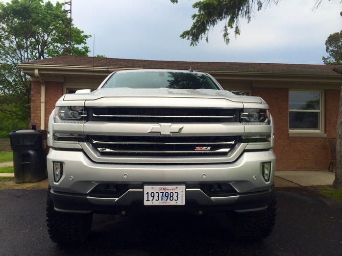 2016 Chevrolet Silverado 1500 4wd Crew Cab BFGoodrich All-Terrain T/A KO2 325/60R20 (1625)