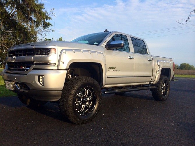 2016 Chevrolet Silverado 1500 4wd Crew Cab BFGoodrich All-Terrain T/A KO2 325/60R20 (1626)