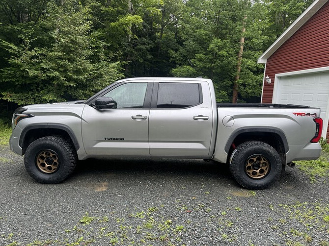 2023 Toyota Tundra Limited Toyo Open Country A/T III 315/70R17 (8471)