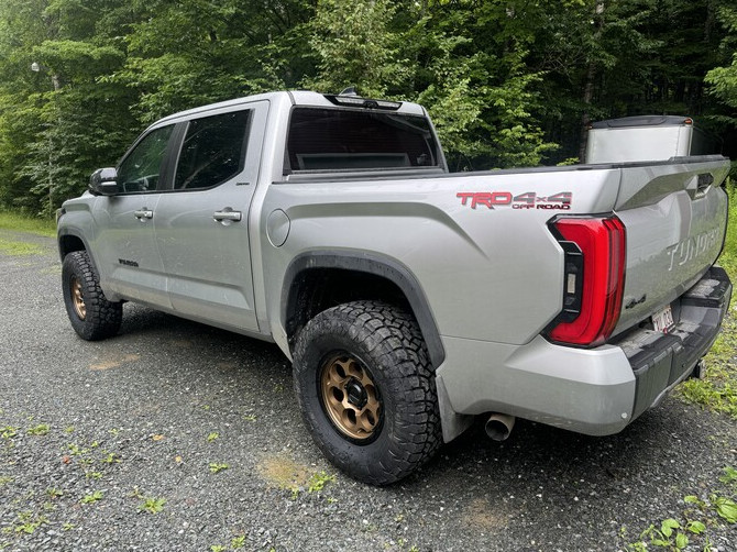 2023 Toyota Tundra Limited Toyo Open Country A/T III 315/70R17 (8472)