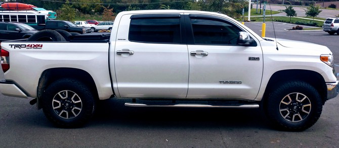 2016 Toyota Tundra 4wd CrewMax Cooper Discoverer AT3 XLT 285/75R18 (3577)