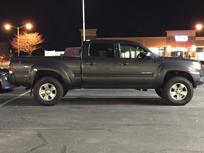 2013 Toyota Tacoma Double Cab 4wd Nitto Terra Grappler G2 285/70R17 (584)