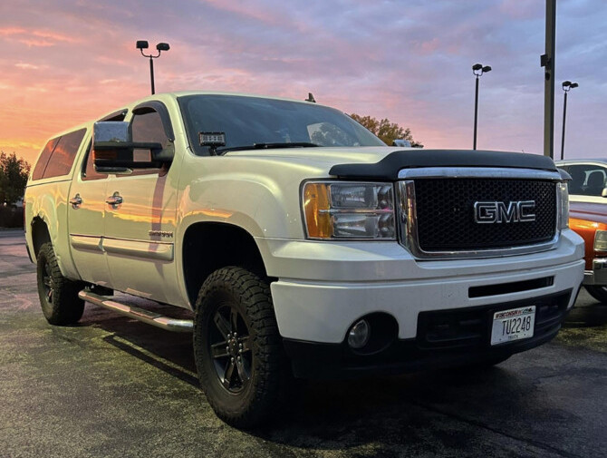 2011 GMC Sierra 1500 4wd Crew Cab Nitto Recon Grappler A/T 33/11.50R17 (8633)