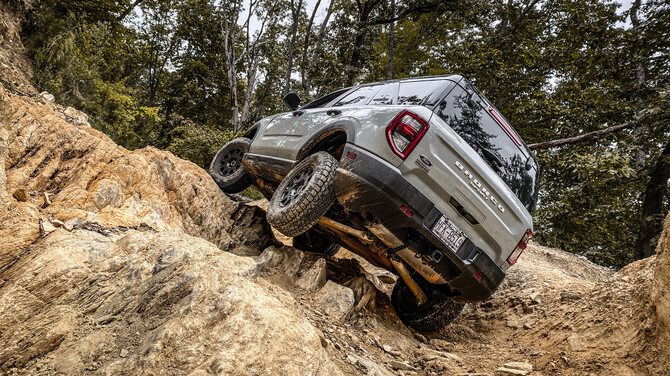 2021 Ford Bronco Sport Badlands Toyo Open Country A/T III 245/70R16 (8948)