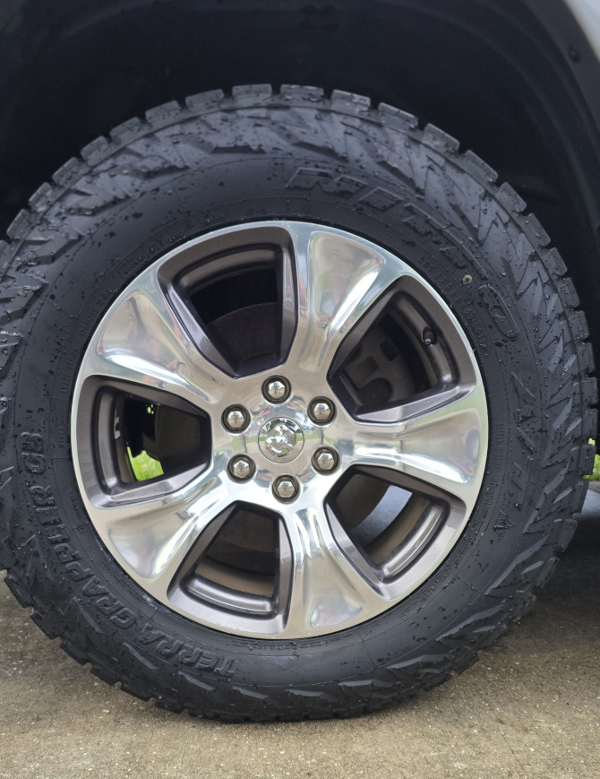 2020 Ram 1500 Laramie Nitto Terra Grappler G3 275/65R20 (9079)