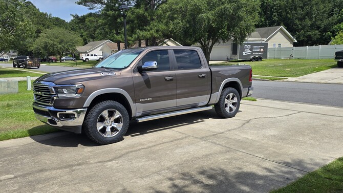 2020 Ram 1500 Laramie Nitto Terra Grappler G3 275/65R20 (9080)