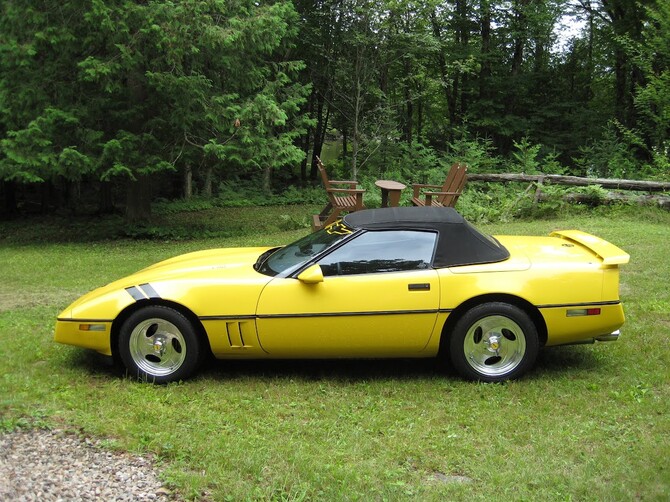 1987 Chevrolet Corvette Convertible Goodyear Eagle F1 GS-D3 245/50R16 (9093)
