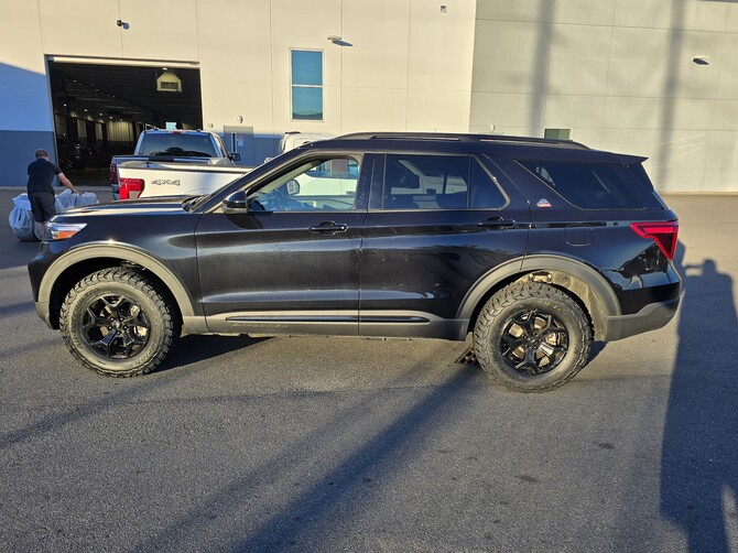 2023 Ford Explorer Timberline BFGoodrich All-Terrain T/A KO3 275/65R18 (8556)