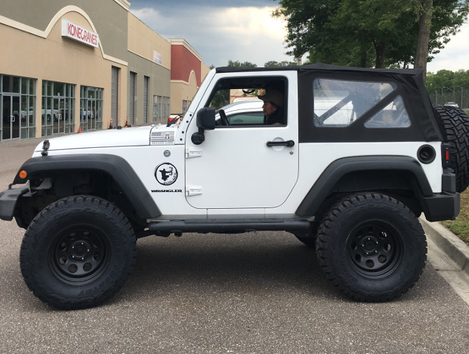2012 Jeep Wrangler Sport Toyo Open Country R/T 35/12.50R17 (4524)